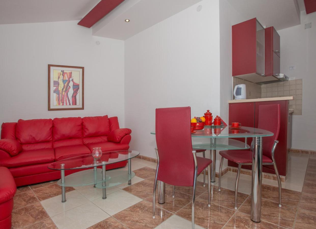 Apartments Marcela Makarska Exterior foto